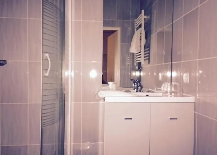 Hotel La Basilique 2*